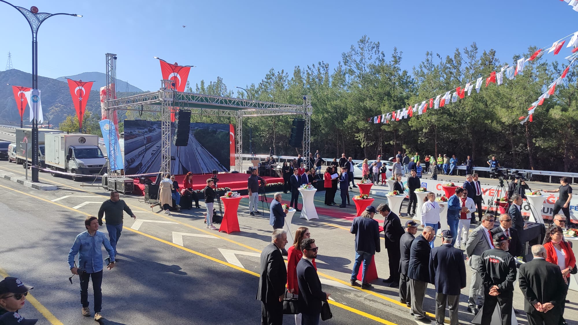 Dev Devasa Balon Kemeri Uygulaması Görseli 3